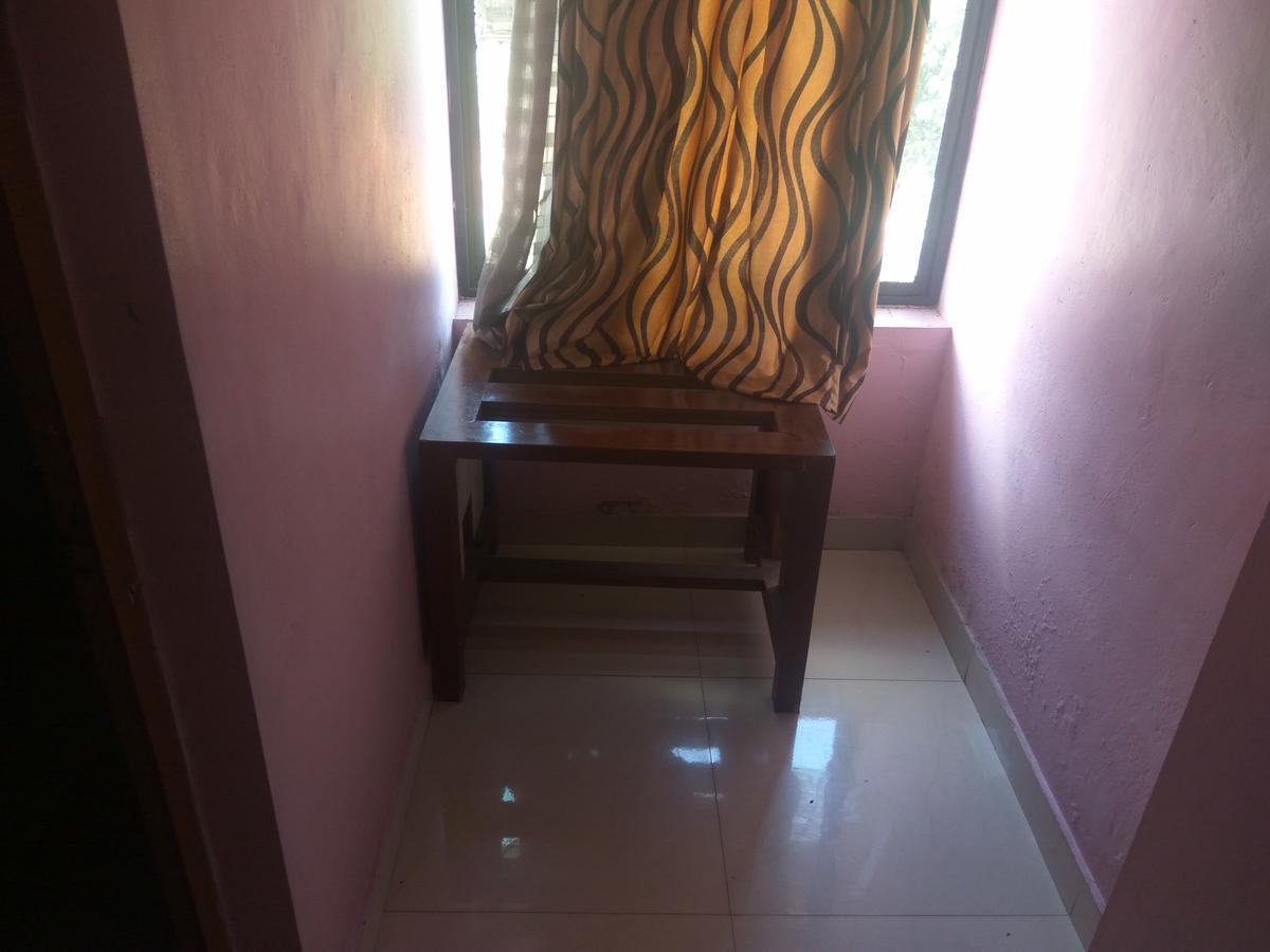 Hotel Malika Residency Ettumanoor Ngoại thất bức ảnh