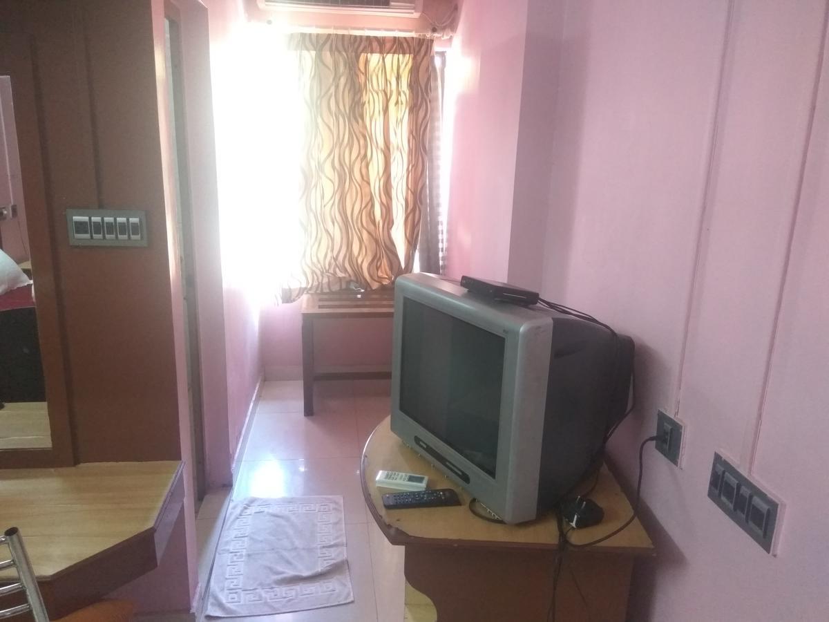 Hotel Malika Residency Ettumanoor Ngoại thất bức ảnh