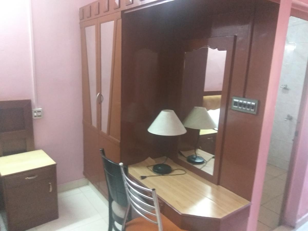 Hotel Malika Residency Ettumanoor Ngoại thất bức ảnh